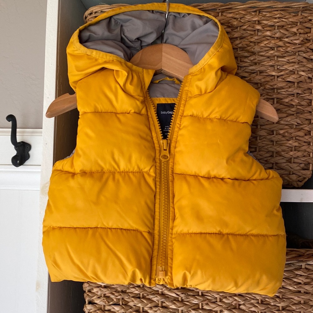 Baby Gap Yellow Puffy Vest 6-12 Months